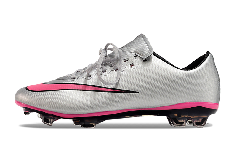 Chuteira Campo Nike Retrô Mercurial Vapor 10 FG Prata e Rosa