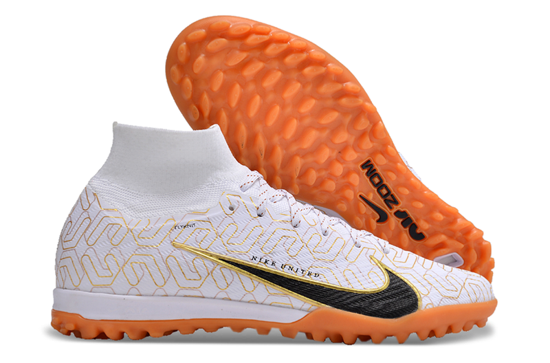 Chuteira Society Nike Air Zoom Mercurial Superfly 9 Elite TF Branca e Dourada "United Golden Pack"