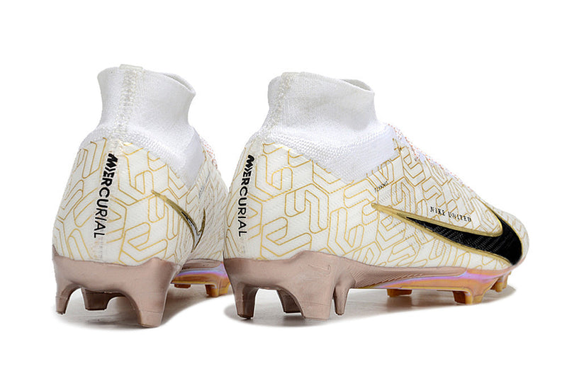 Chuteira Campo Nike Air Zoom Mercurial Superfly 9 Elite FG Branca e Dourada "United Gold"