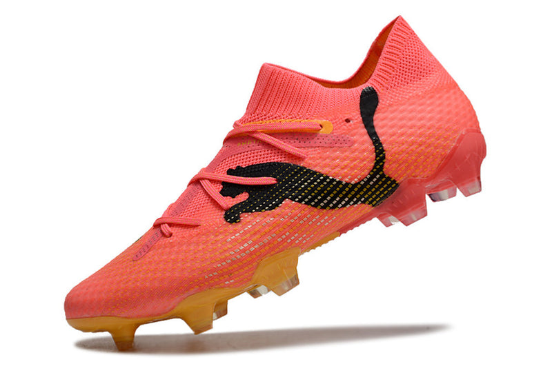 Chuteira Campo Puma Future 7 FG Rosa