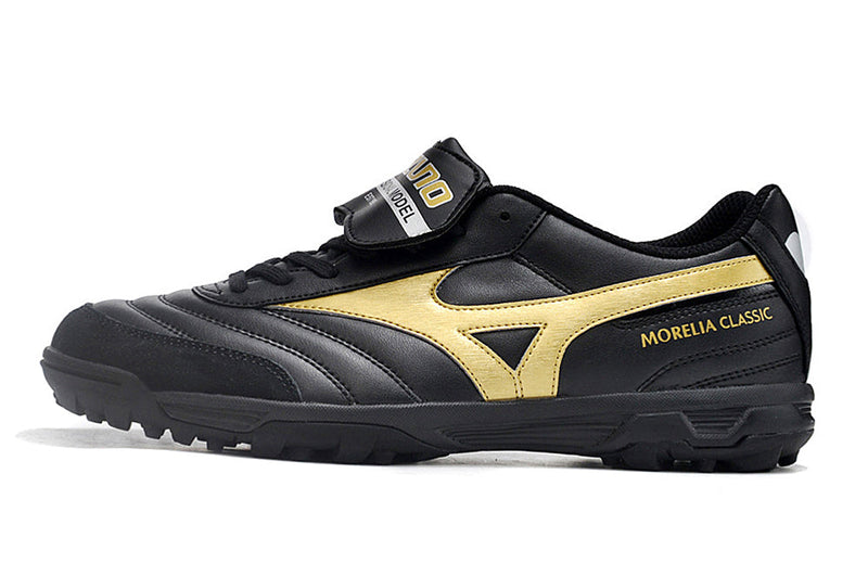 Chuteira Society Mizuno Morelia 4 TF Preta e Dourada "Aurum Pack"