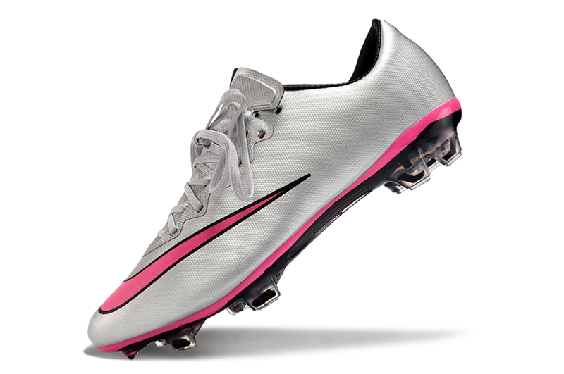 Chuteira Campo Nike Retrô Mercurial Vapor 10 FG Prata e Rosa