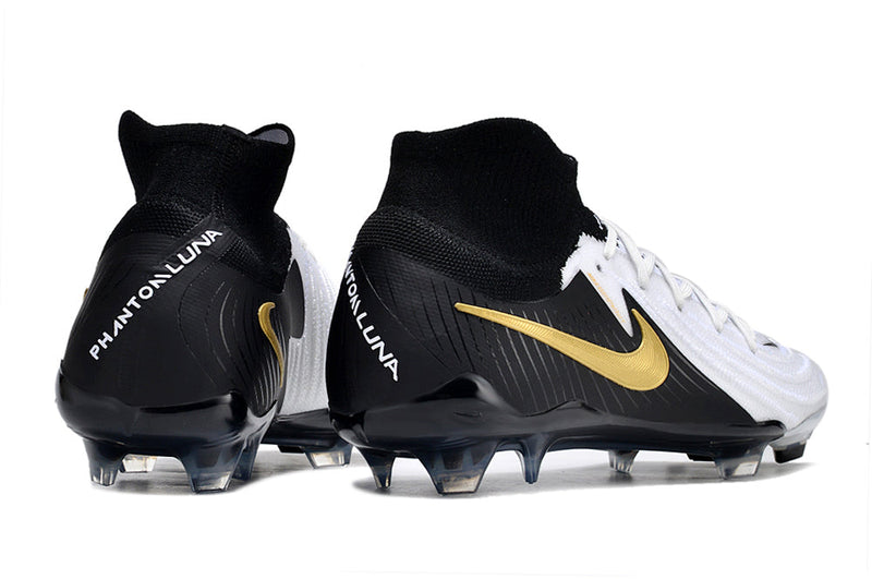 Chuteira Campo Nike Phantom Luna 2 Elite FG Preta e Branca "Mad Ready Pack"