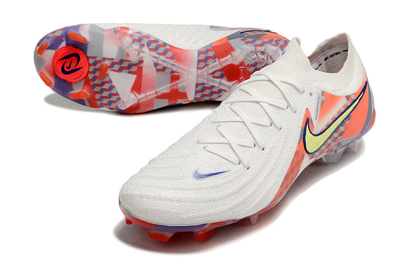 Chuteira Campo Nike Phantom GX 2 Elite FG Branca e Vermelha "Barna Pack"