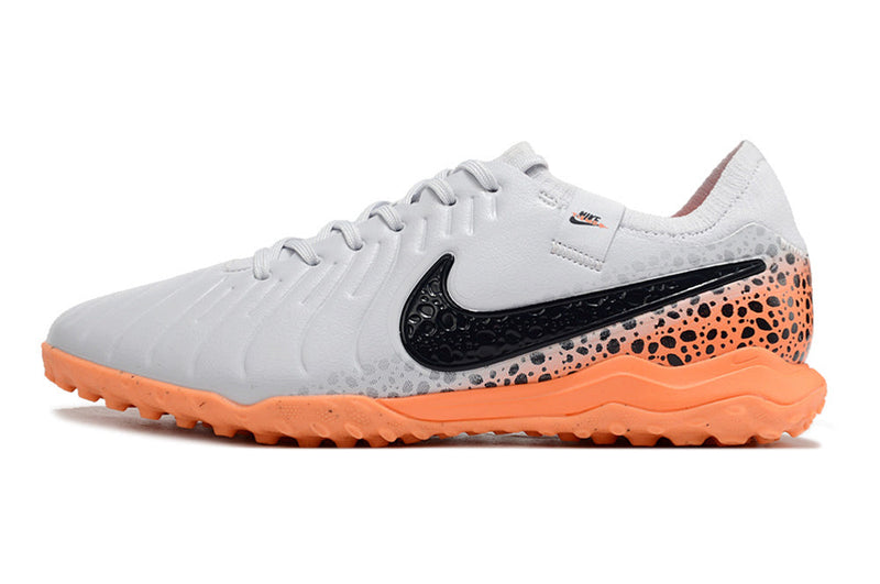 Chuteira Society Nike Tiempo Legend 10 Pro TF Branca, Preta e Laranja "Electric Pack"