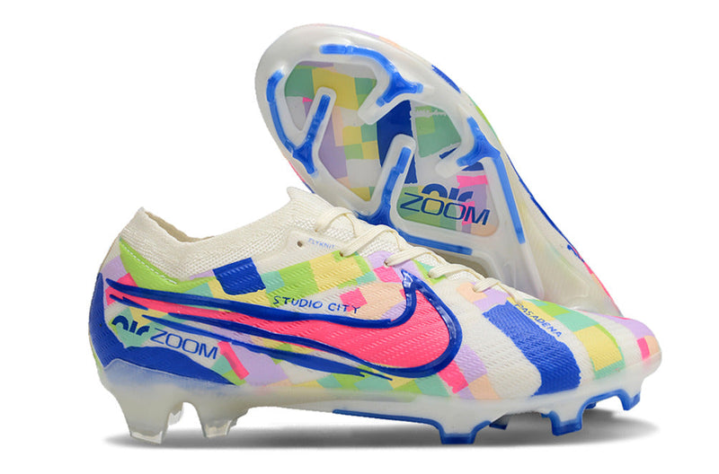 Chuteira Campo Nike Air Zoom Mercurial Vapor 15 Elite FG Branco, Azul e Rosa