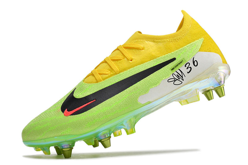 Chuteira Campo Nike Phantom GX Elite Trava Mista Amarela e Verde "Haaland"