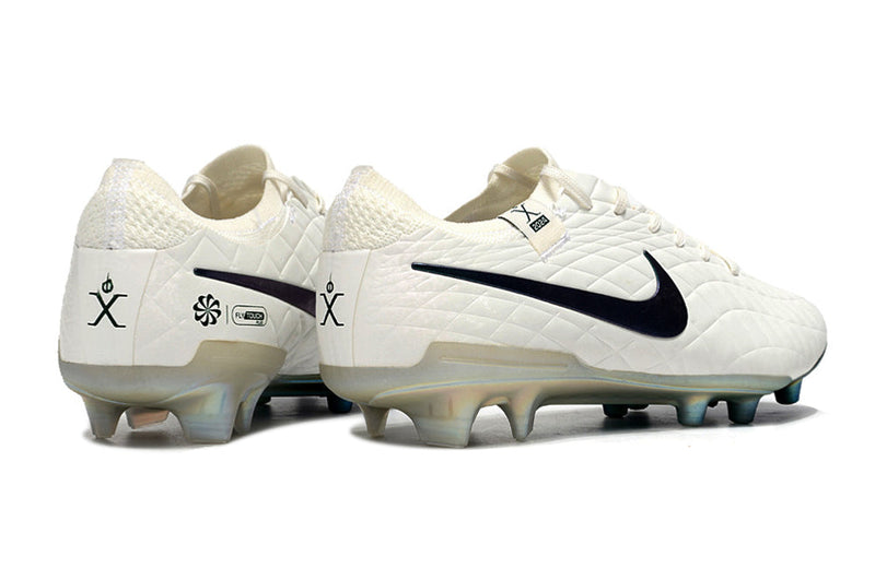 Chuteira Campo Nike Tiempo Legend 10 Elite FG Branca e Verde "Pearl Pack"