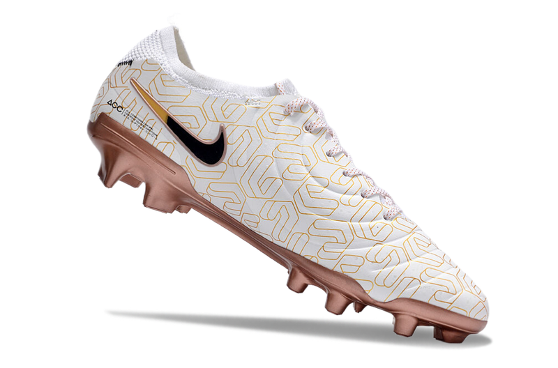 Chuteira Campo Nike Tiempo Legend 10 Elite FG Branca e Dourada "United Golden Pack"