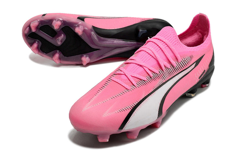 Chuteira Campo Puma Ultra Ultimate FG Rosa e Preto "Phenomenal Pack"