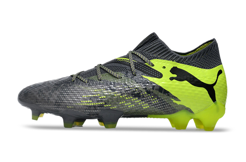 Chuteira Campo Puma Future 7 FG Cinza e Verde "Rush Pack"