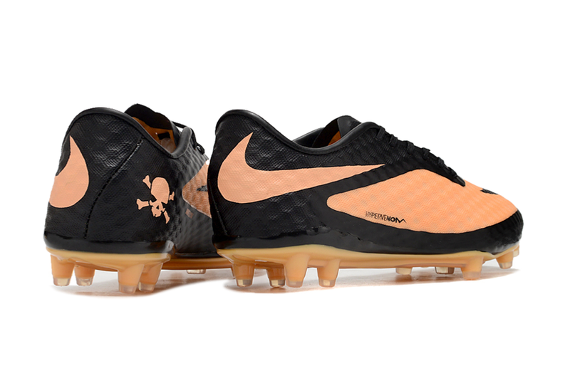 Chuteira Campo Nike Retrô Hypervenom Phantom I FG Preta e Laranja